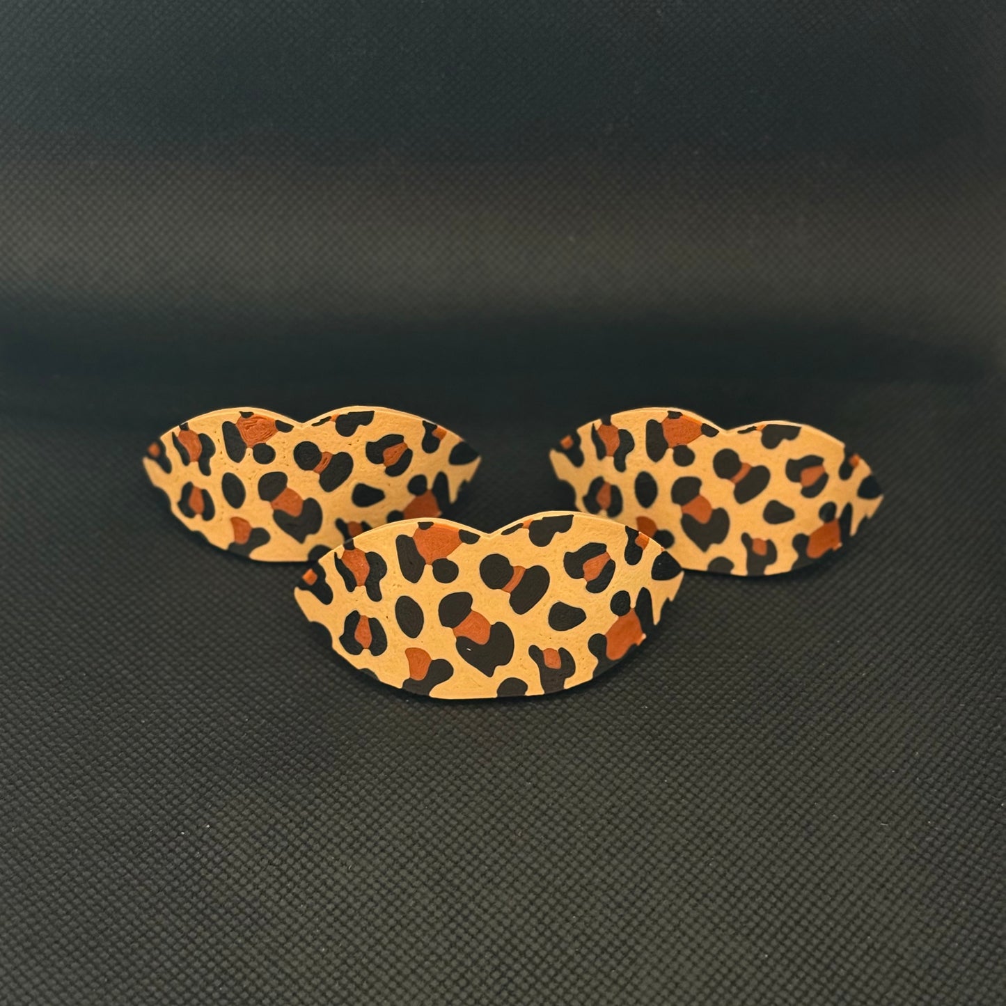 Leopard lip cover